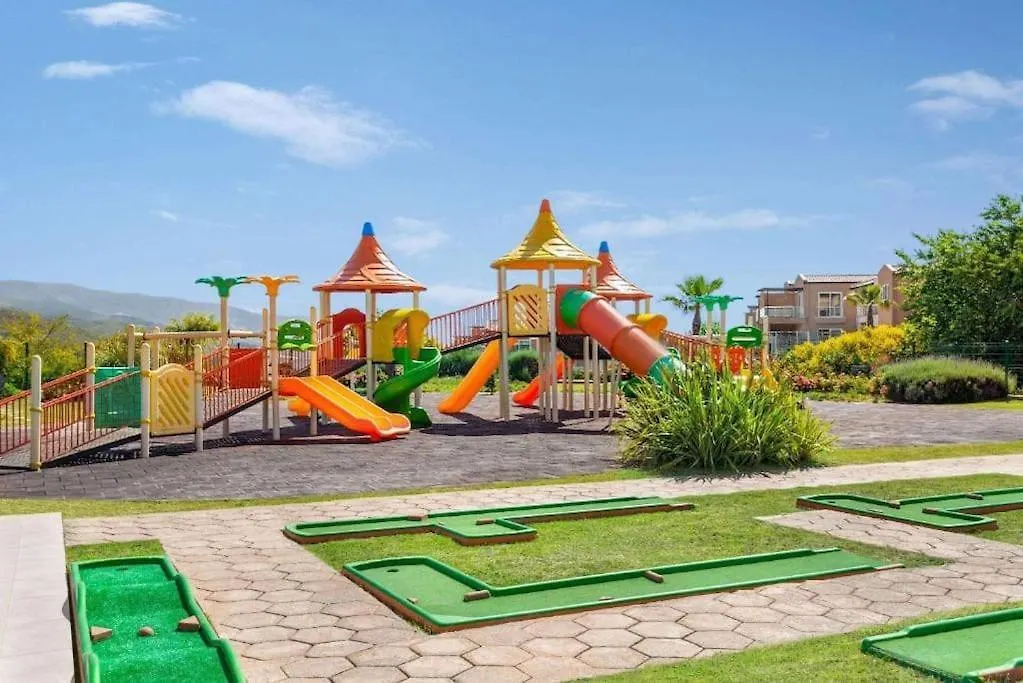 3 Bed Duplex Apartment Сёке Турция